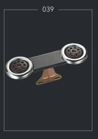 039 